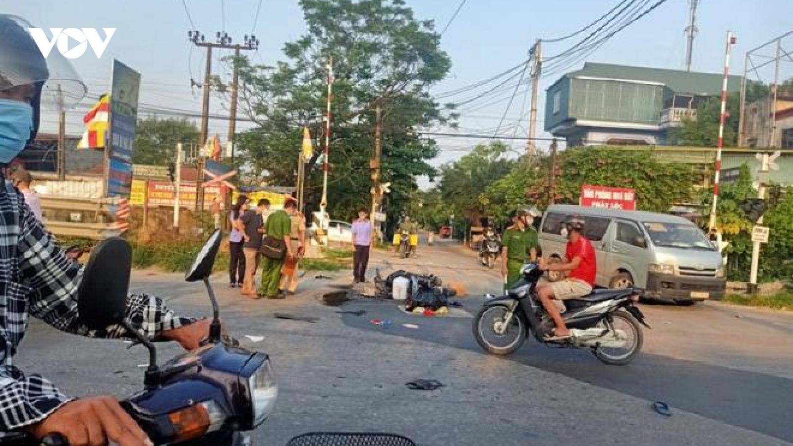 Truy tìm tài xế ô tô gây tai nạn chết người rồi bỏ trốn ở Hà Nội
