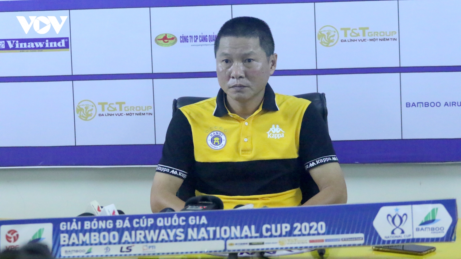 HLV Chu Đình Nghiêm đã "thoáng nghĩ" đến kịch bản Hà Nội FC thua Viettel