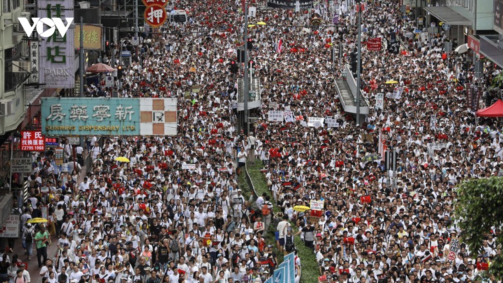 Hong Kong (Trung Quốc) bắt hơn 10.000 người biểu tình phản đối dự luật dẫn độ