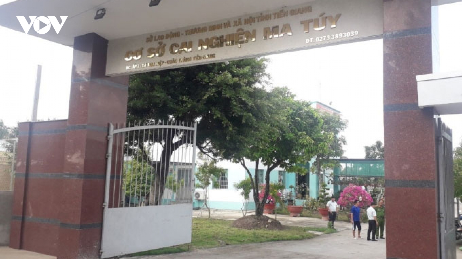 Một học viên cai nghiện ma túy nhảy lầu tử vong