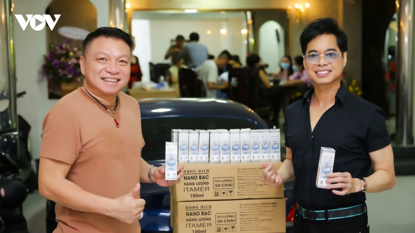 Ngọc Sơn ủng hộ 1000 chai nano bạc hỗ trợ Đà Nẵng chống dịch