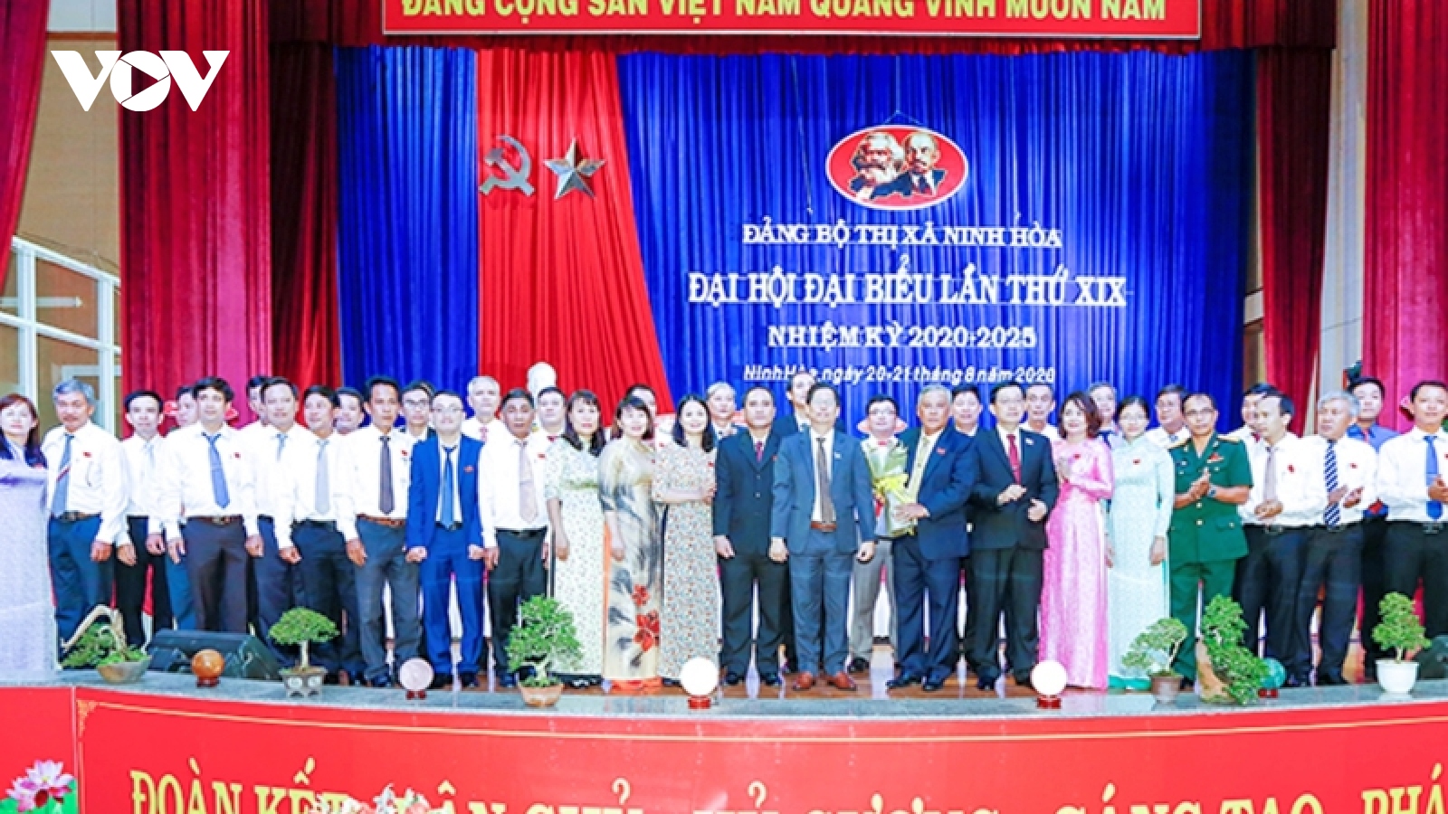 Nghị quyết Đại hội Đảng bộ cấp trên cơ sở ở Khánh Hòa đặt mục tiêu như thế nào?