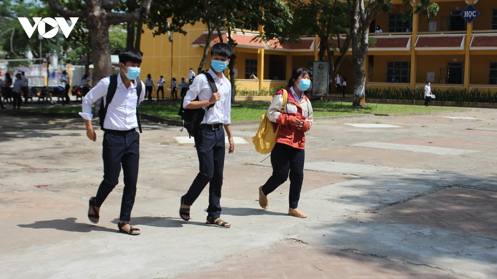 Quảng Nam hỗ trợ học phí cho học sinh bị ảnh hưởng dịch Covid-19