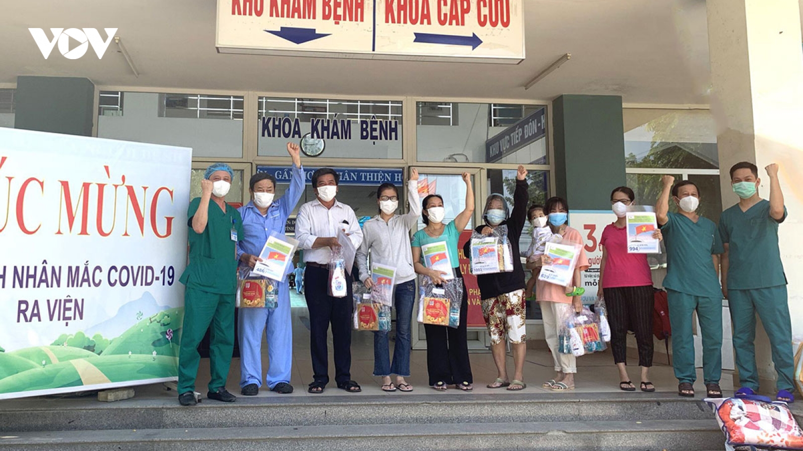 Thêm 15 bệnh nhân khỏi Covid-19 ở Đà Nẵng ra viện