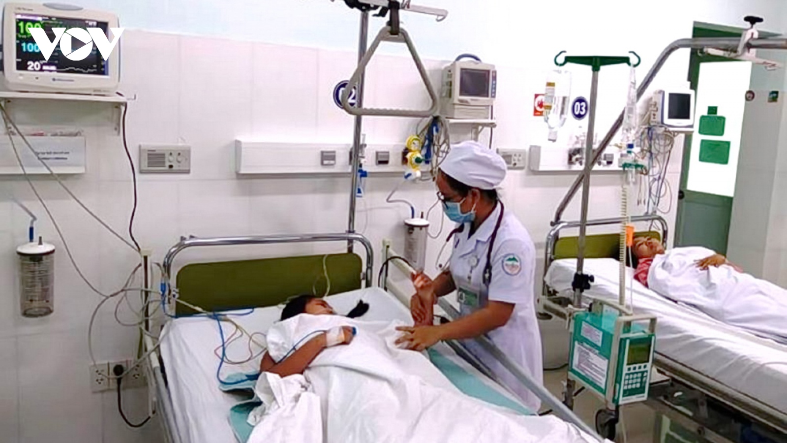 Số ca mắc sốt xuất huyết và tay chân miệng ở Khánh Hòa tăng mạnh