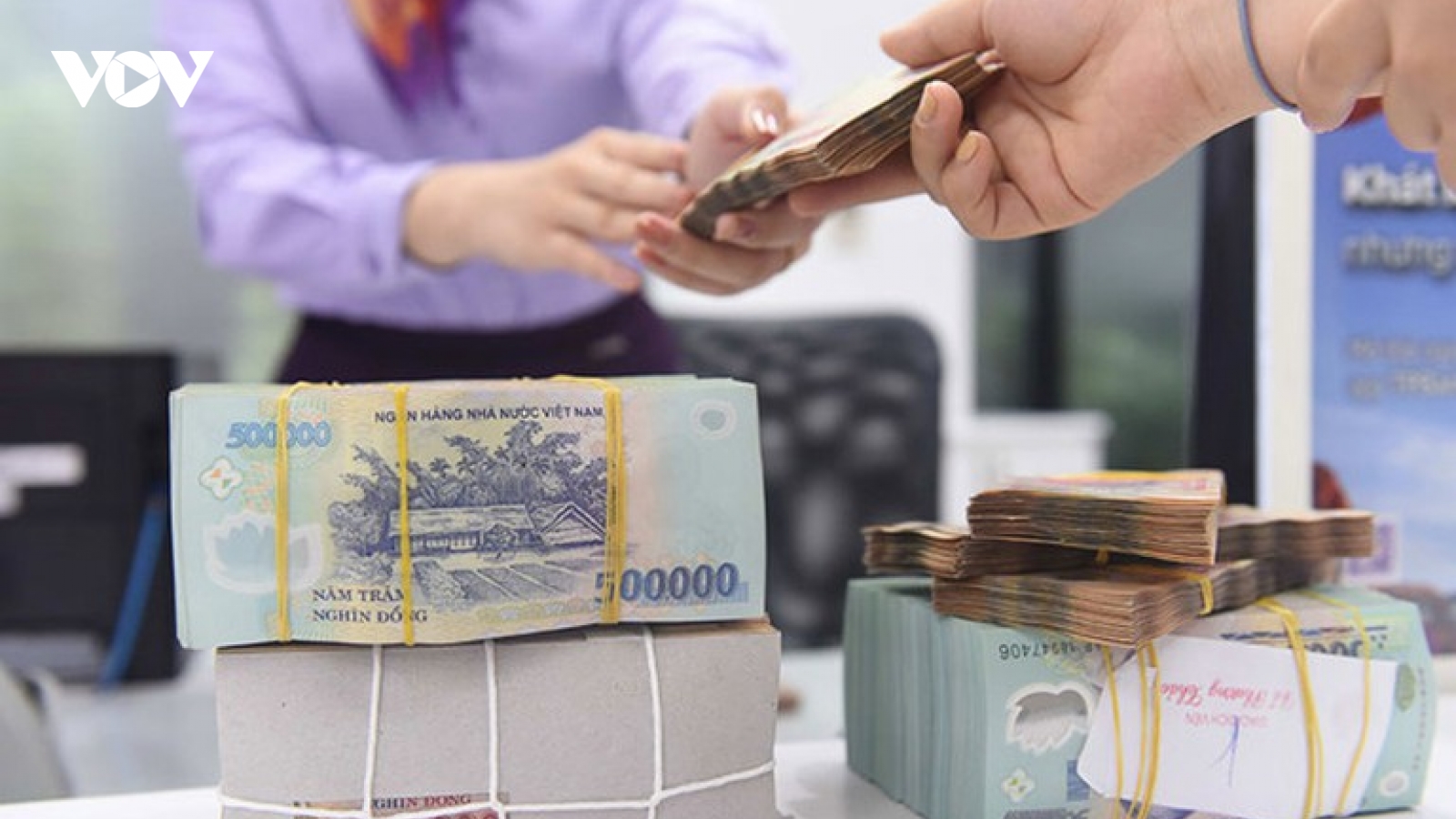 Nhà đầu tư cần cảnh giác với trái phiếu doanh nghiệp lãi suất cao