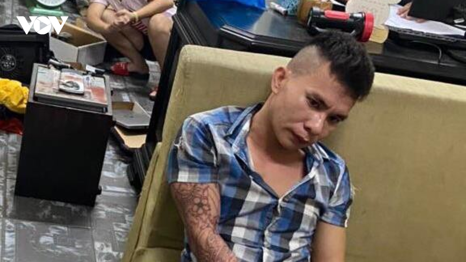 Vừa ra tù đã táo tợn vào nhà dân rinh két sắt
