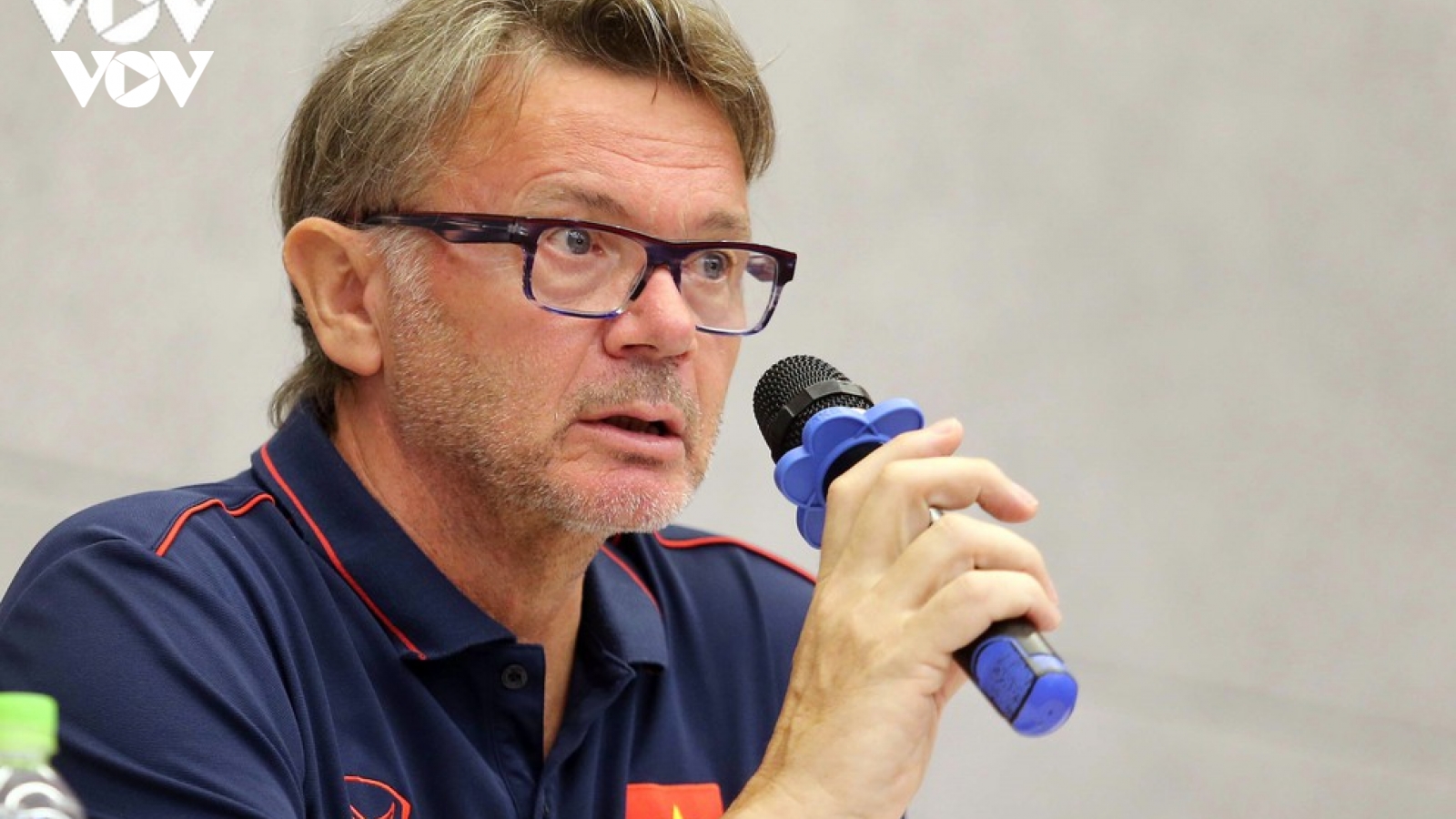 "Phù thủy trắng" Philippe Troussier triệu tập 11 cầu thủ HAGL lên U17 Việt Nam