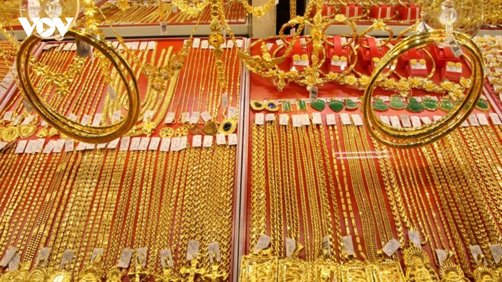 Giá vàng đồng loạt tăng