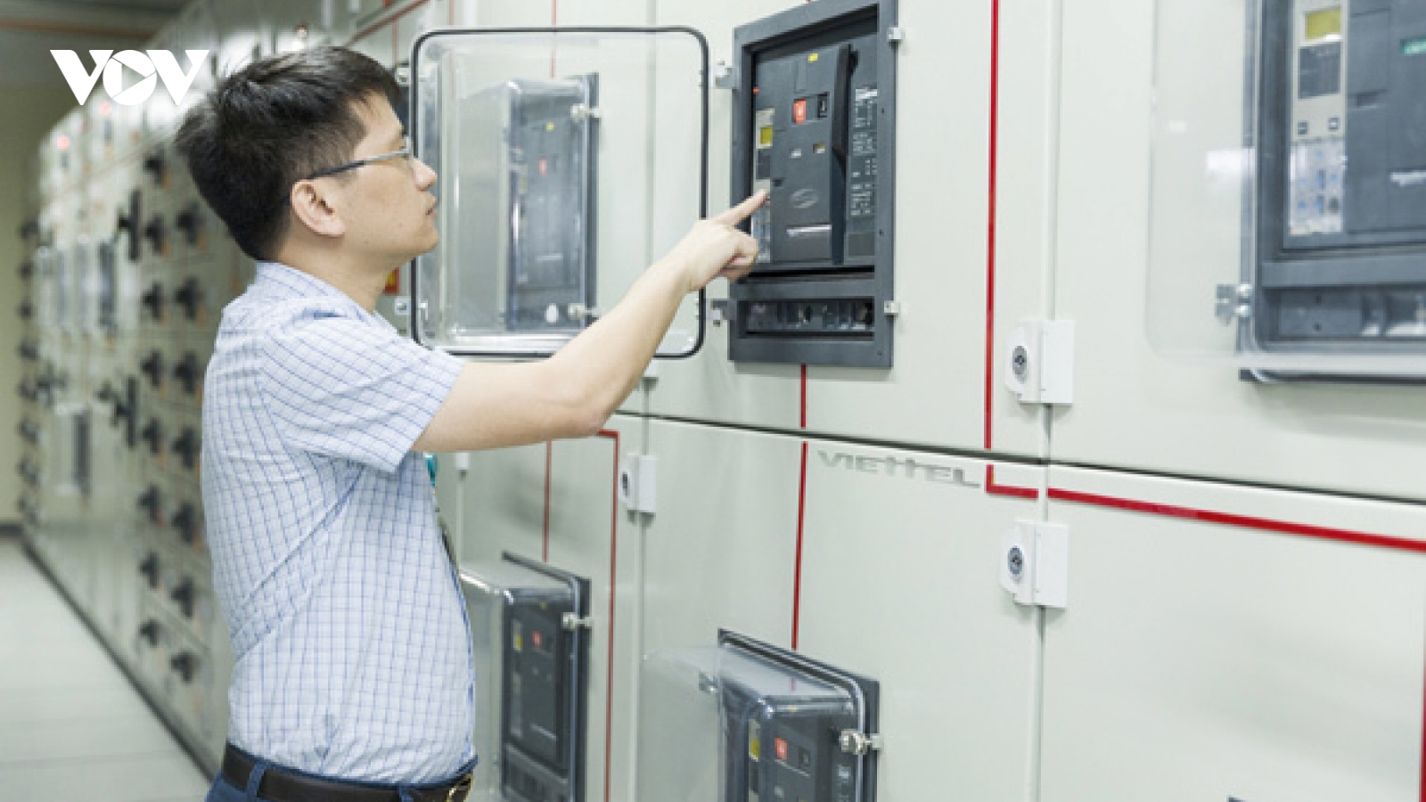 Viettel trở thành nhà mạng đầu tiên tại Việt Nam đạt chứng nhận của 2 tổ chức uy tín
