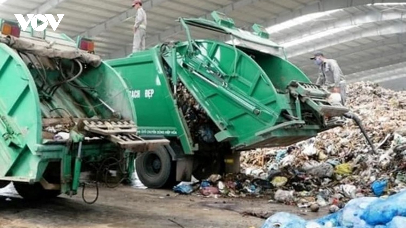 Quảng Ngãi: Người dân đã đồng ý để xe chở rác vào bãi