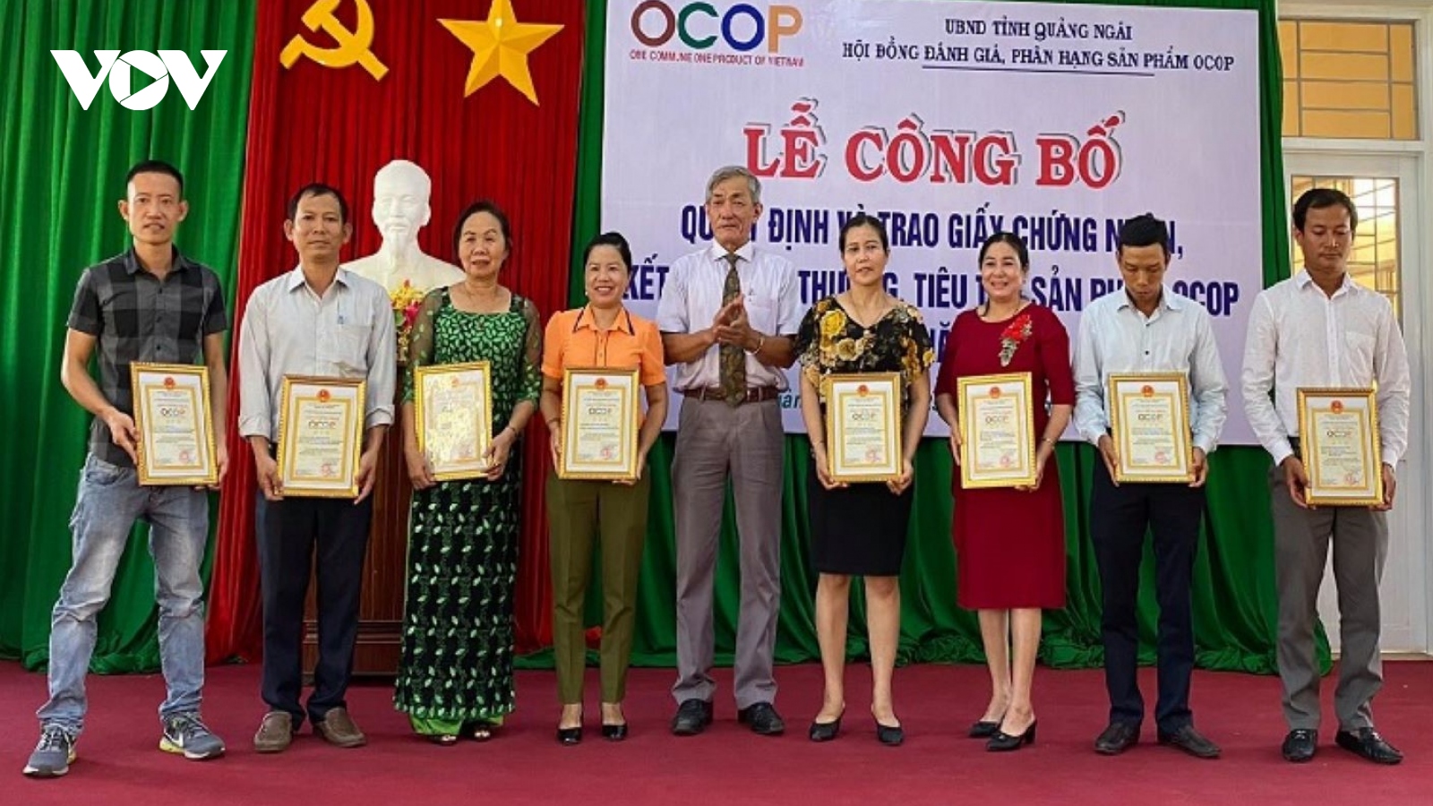 Quảng Ngãi trao chứng nhận 11 sản phẩm OCOP