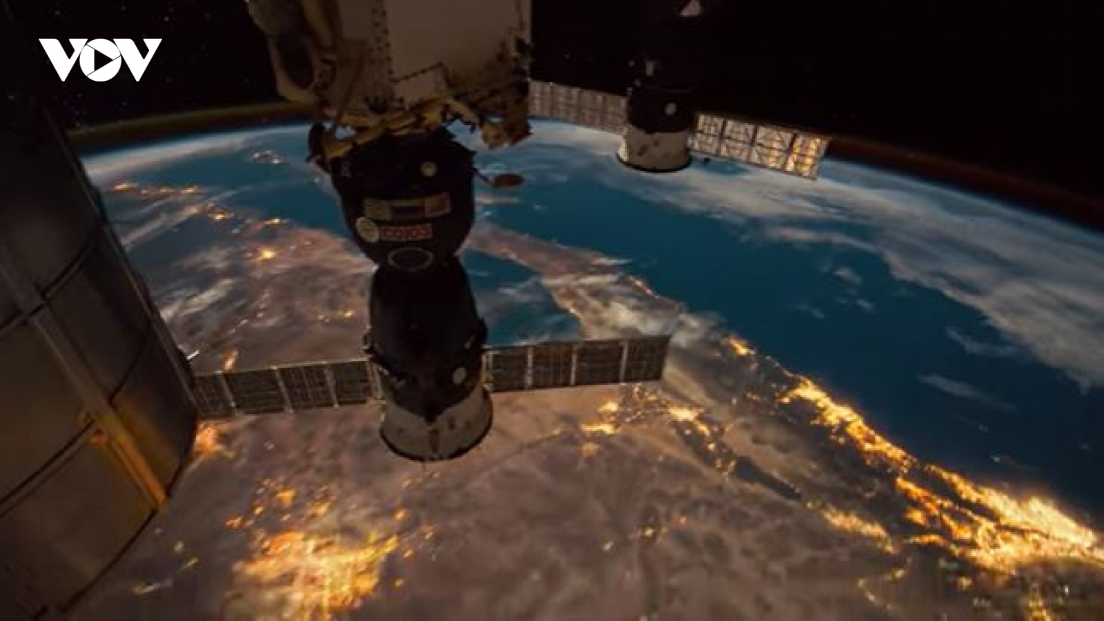 Thước phim tua nhanh 100 GB ảnh của NASA ghi lại vẻ đẹp ngoạn mục của Trái Đất