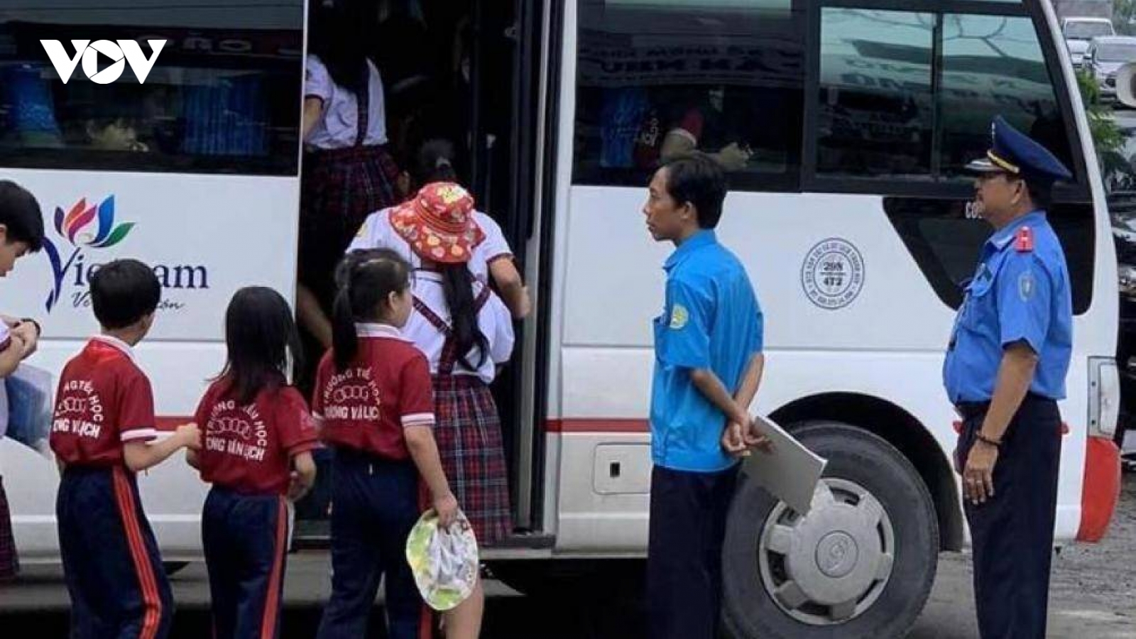 Hà Nội siết điều kiện xe đưa đón học sinh