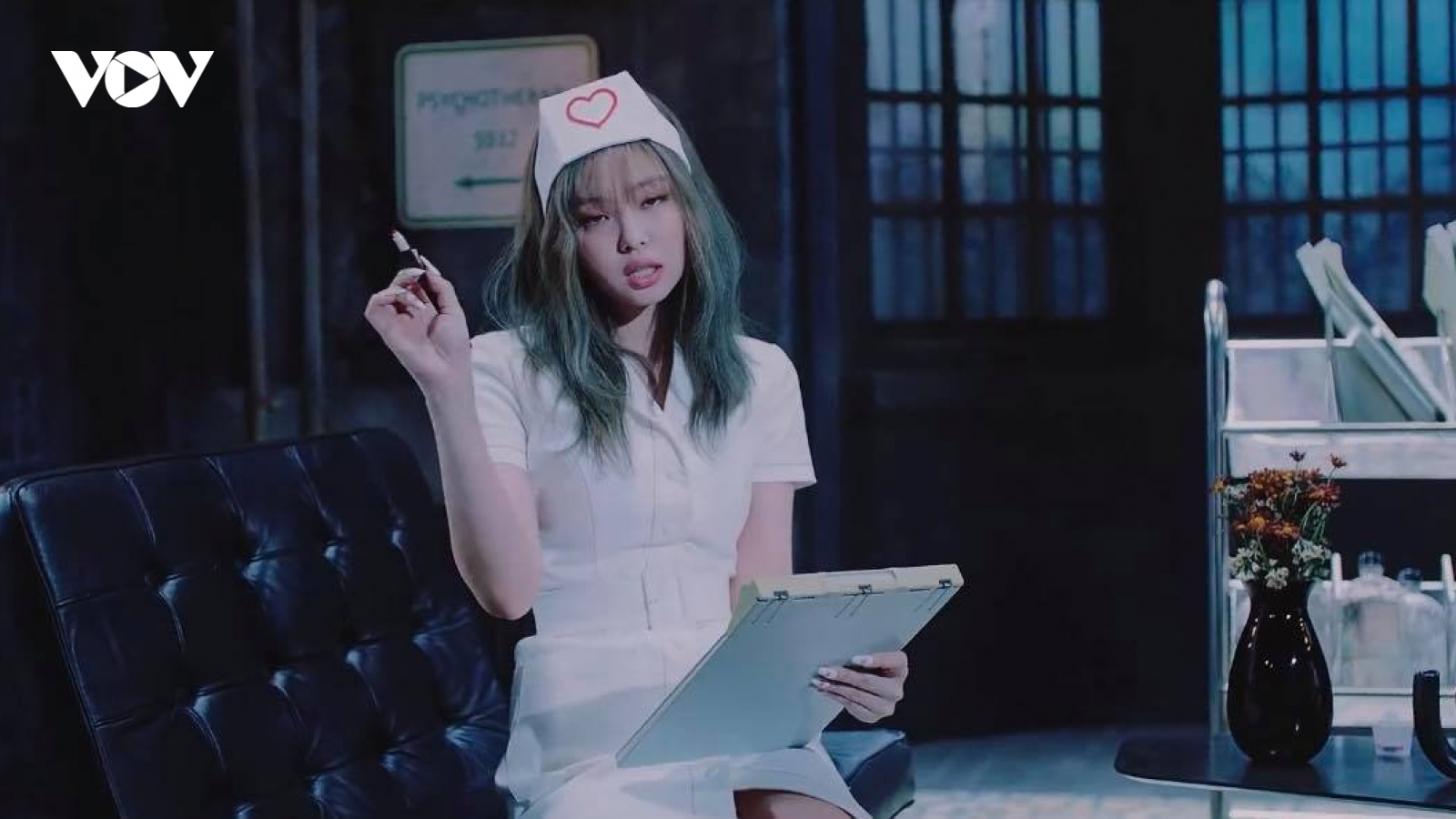 YG quyết định xoá cảnh quay gây tranh cãi của Jennie (BLACKPINK) trong "Lovesick Girls"