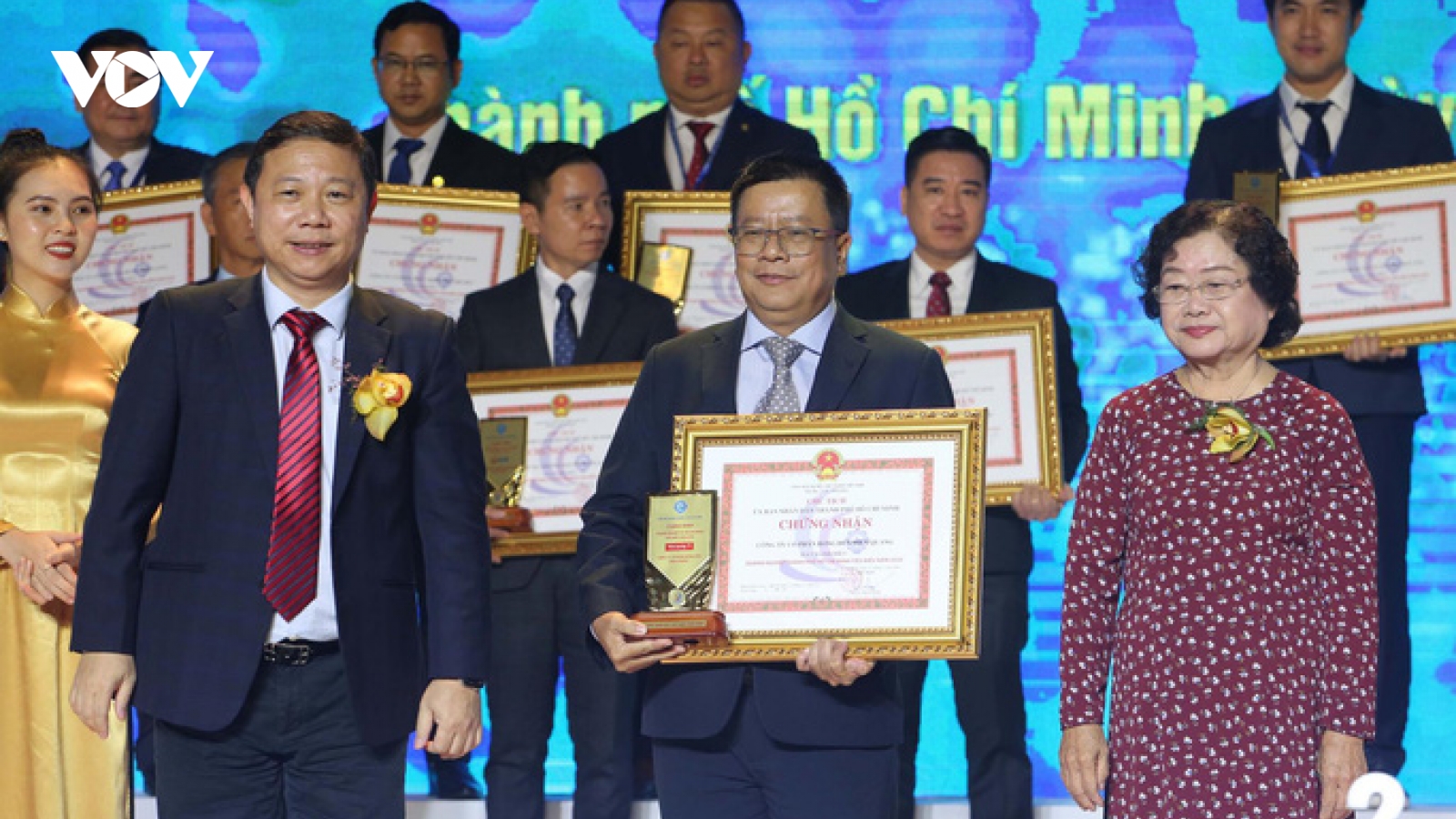 TP HCM tôn vinh 100 doanh nghiệp, doanh nhân tiêu biểu năm 2020