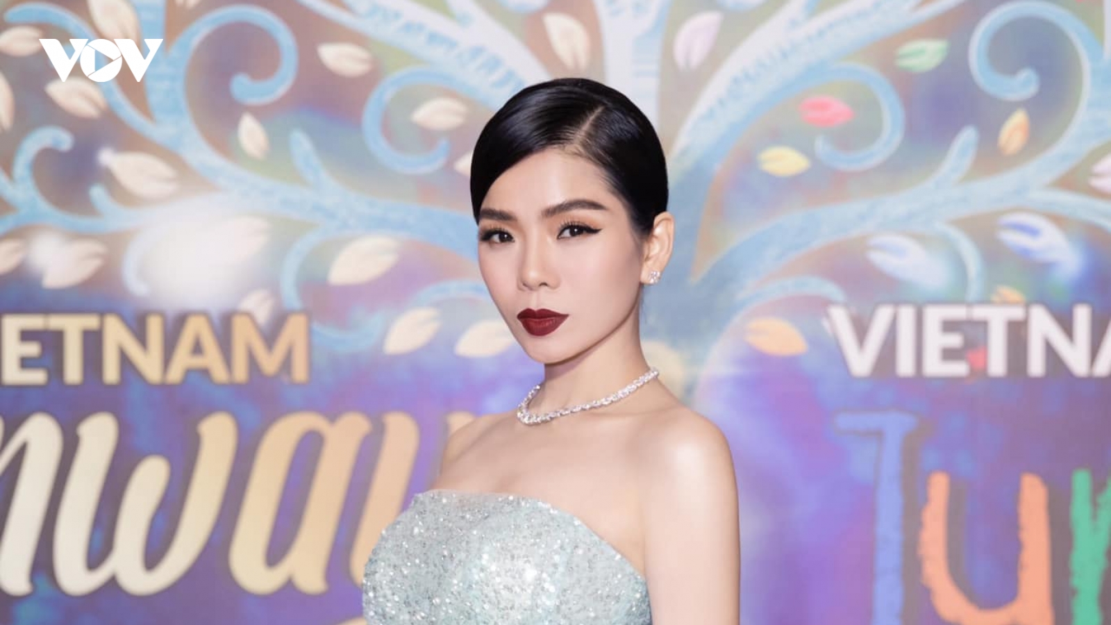 Lệ Quyên xác nhận chính thức ly hôn ông xã doanh nhân