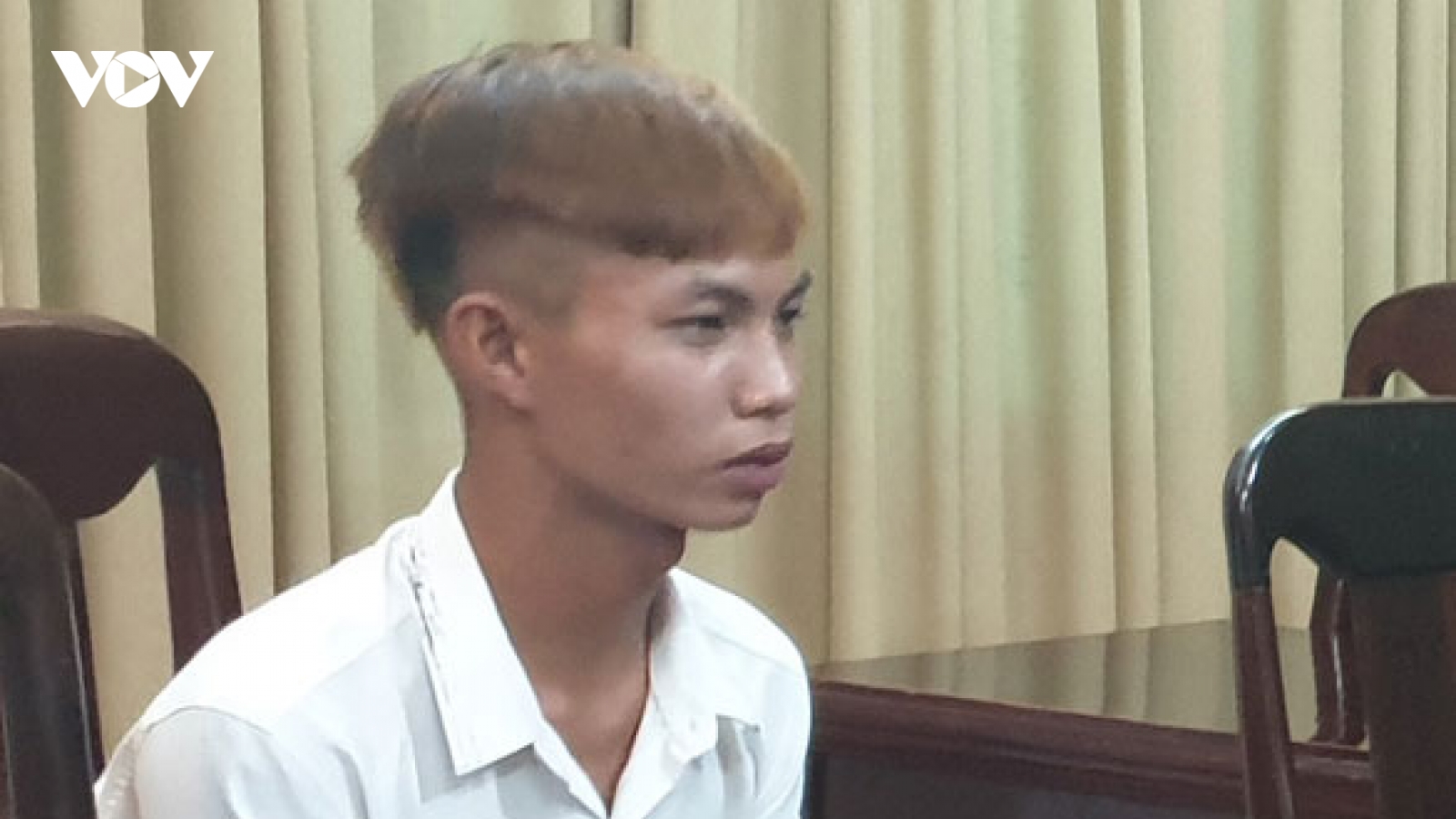 Con trai rủ bạn về nhà giết mẹ để cướp tài sản