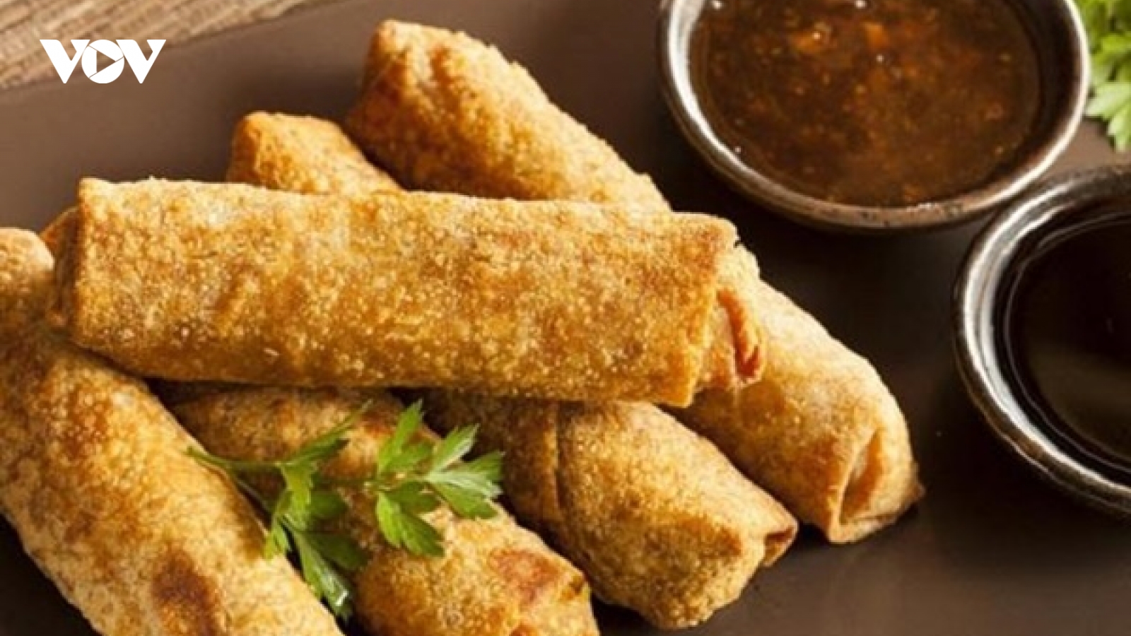 Bày bạn cách làm món chả giò thơm ngon, giòn rụm chuẩn ăn tiệc