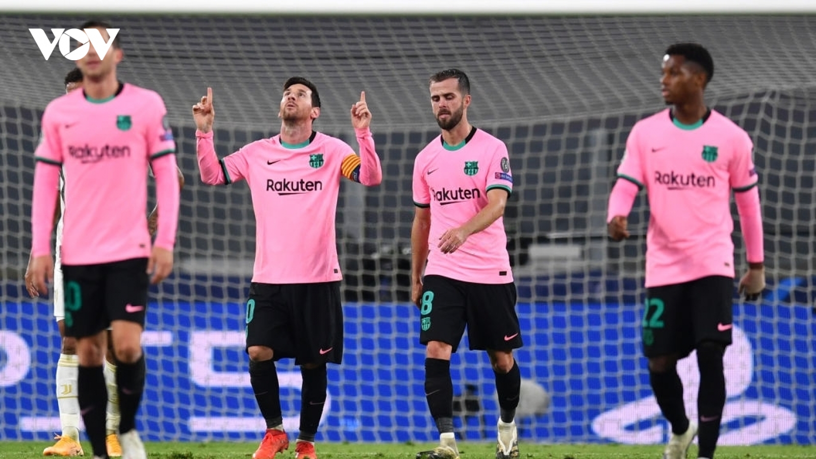 Messi rực sáng, Barca thắng dễ Juventus trong ngày vắng Ronaldo