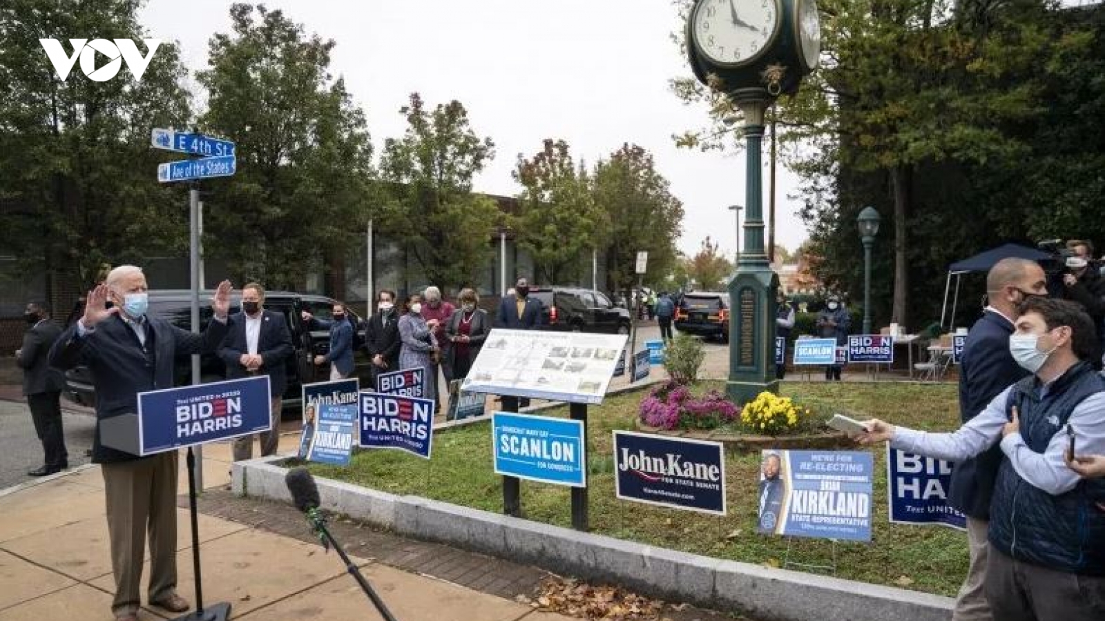Ông Biden đang “đi vào vết xe đổ” của bà Hillary ở bang quê nhà Pennsylvania