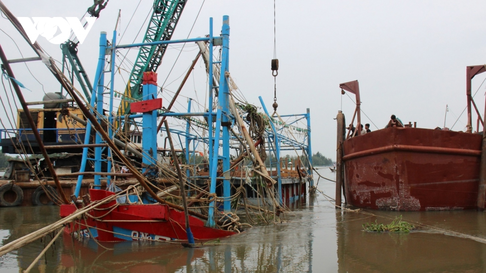 Các tỉnh miền Trung đã có 44 người chết do mưa lũ