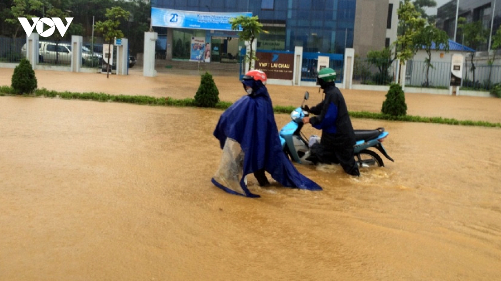 Thừa Thiên- Huế hoãn đại hội Đảng bộ tỉnh để tập trung khắc phục hậu quả lũ lụt
