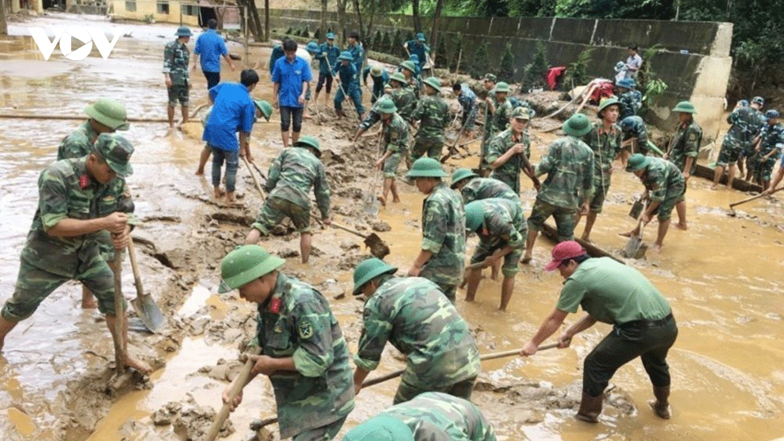 “Bao giờ cũng thế, ở đâu khó khăn, ở đó có quân đội”