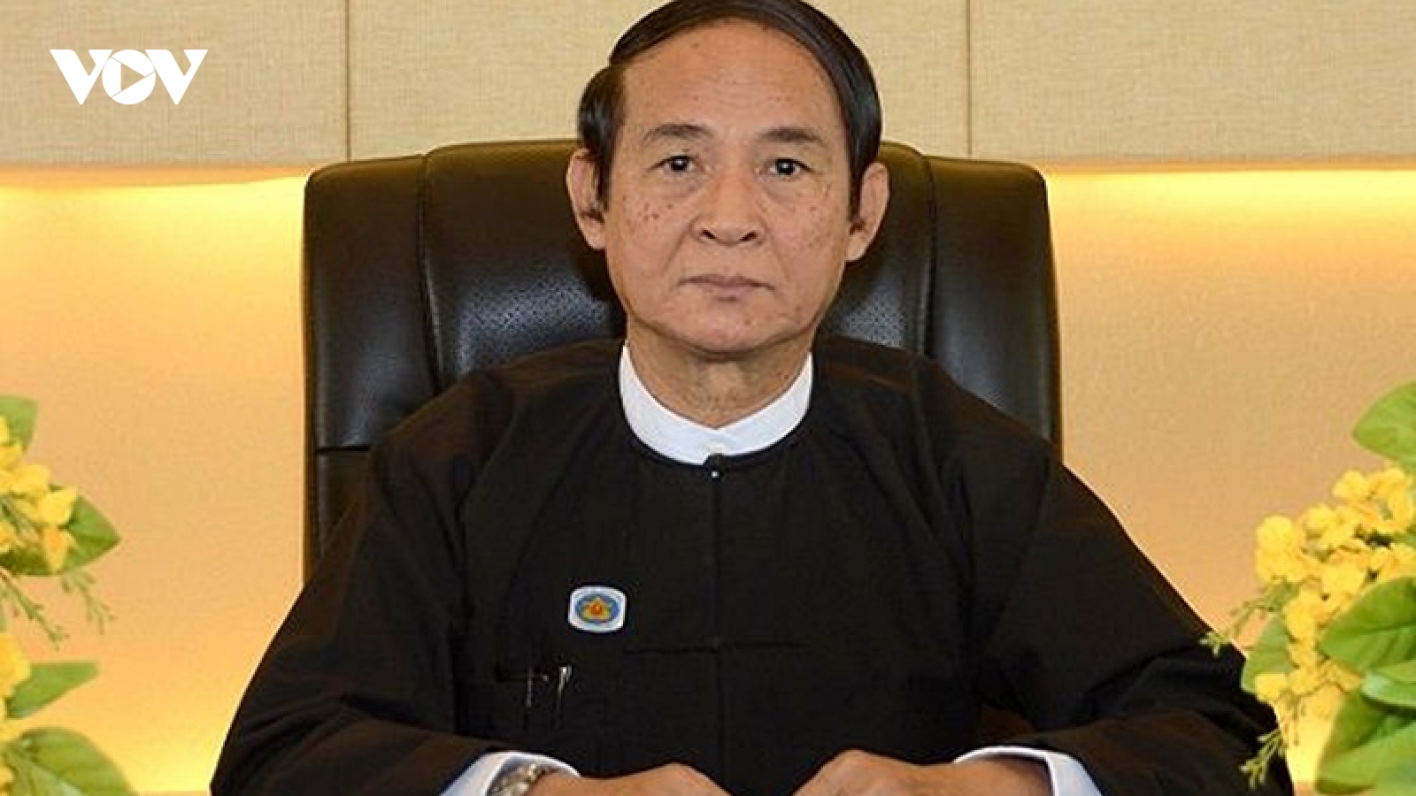 Tổng thống và Cố vấn Cấp cao Nhà nước Myanmar bỏ phiếu bầu cử sớm