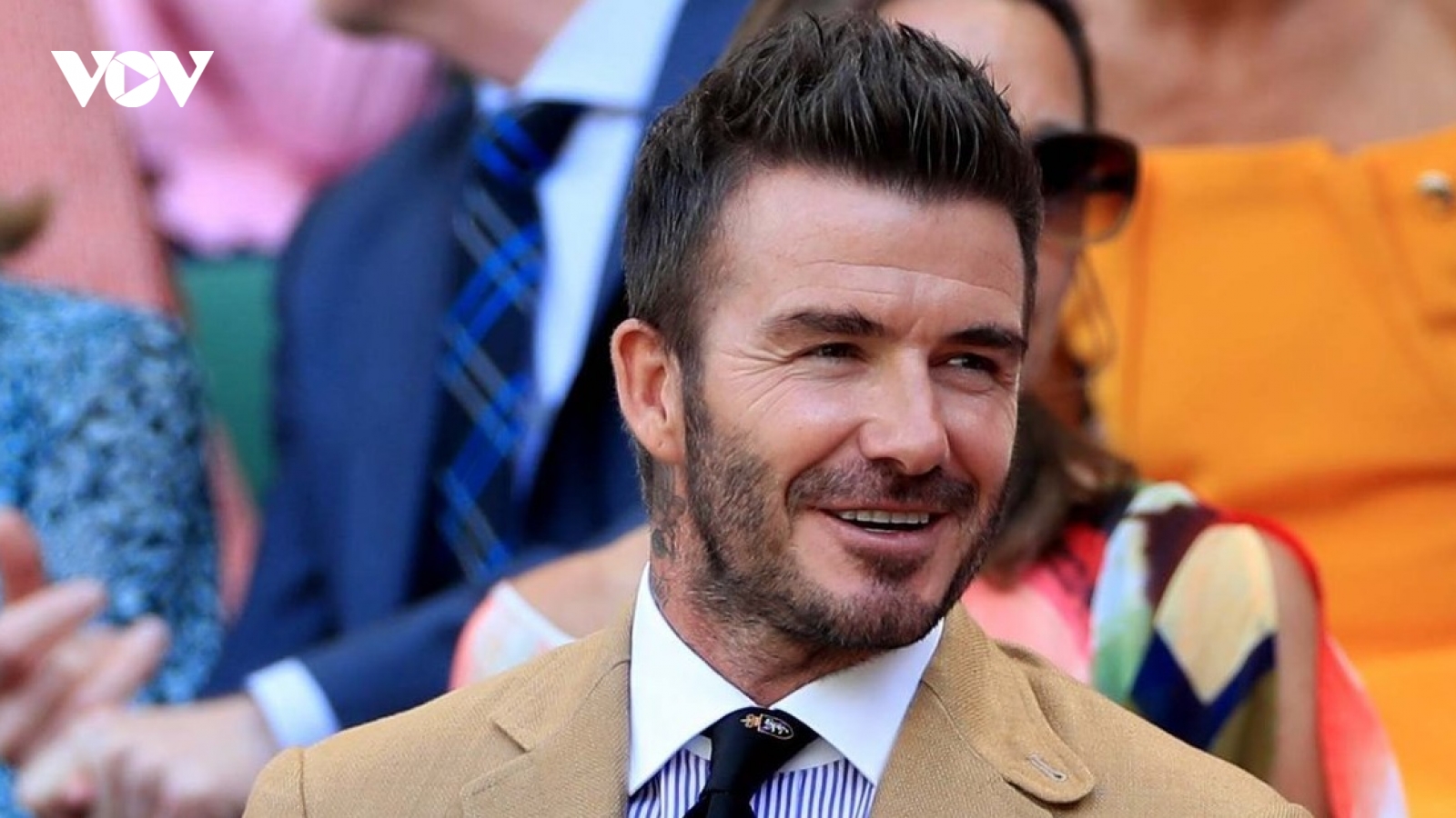 David Beckham trổ tài làm bánh cho các con