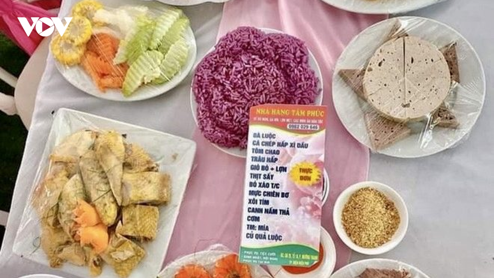 Liệu có thể khởi kiện vị khách đã "bùng" 150 mâm cỗ của nhà hàng Tâm Phúc?