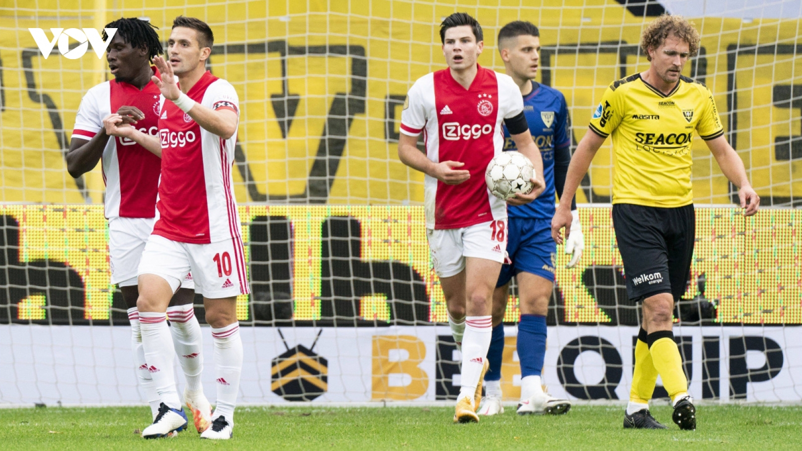 "Hủy diệt" đối thủ ở giải Hà Lan bằng tỷ số không thể tin nổi, Ajax lập kỷ lục châu Âu