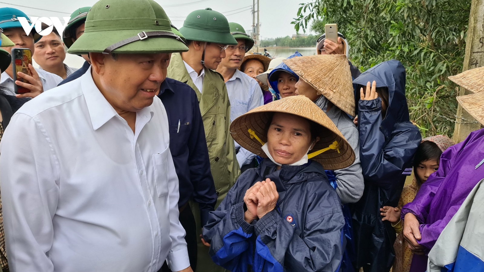 Phó Thủ tướng Thường trực Trương Hòa Bình: Không để ai bị đói rét trong và sau mưa lũ