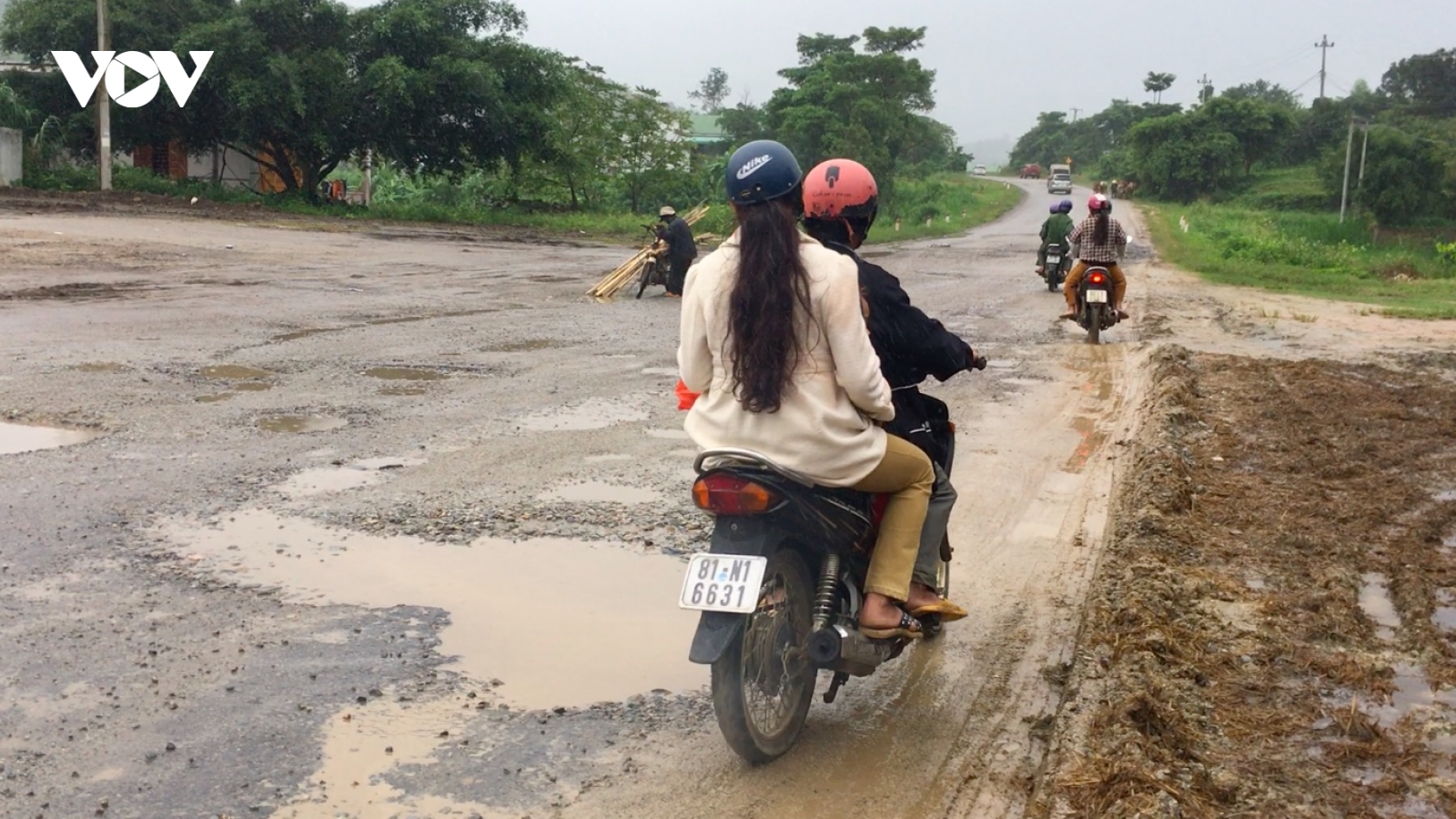 Quốc lộ 19 qua Gia Lai xuống cấp nghiêm trọng