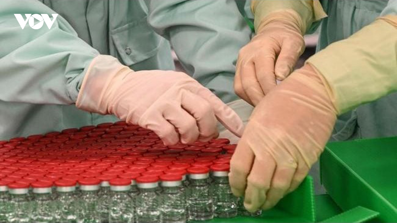 Vaccine ngừa Covid-19 sẽ có trên thị trường trước Giáng sinh năm 2020