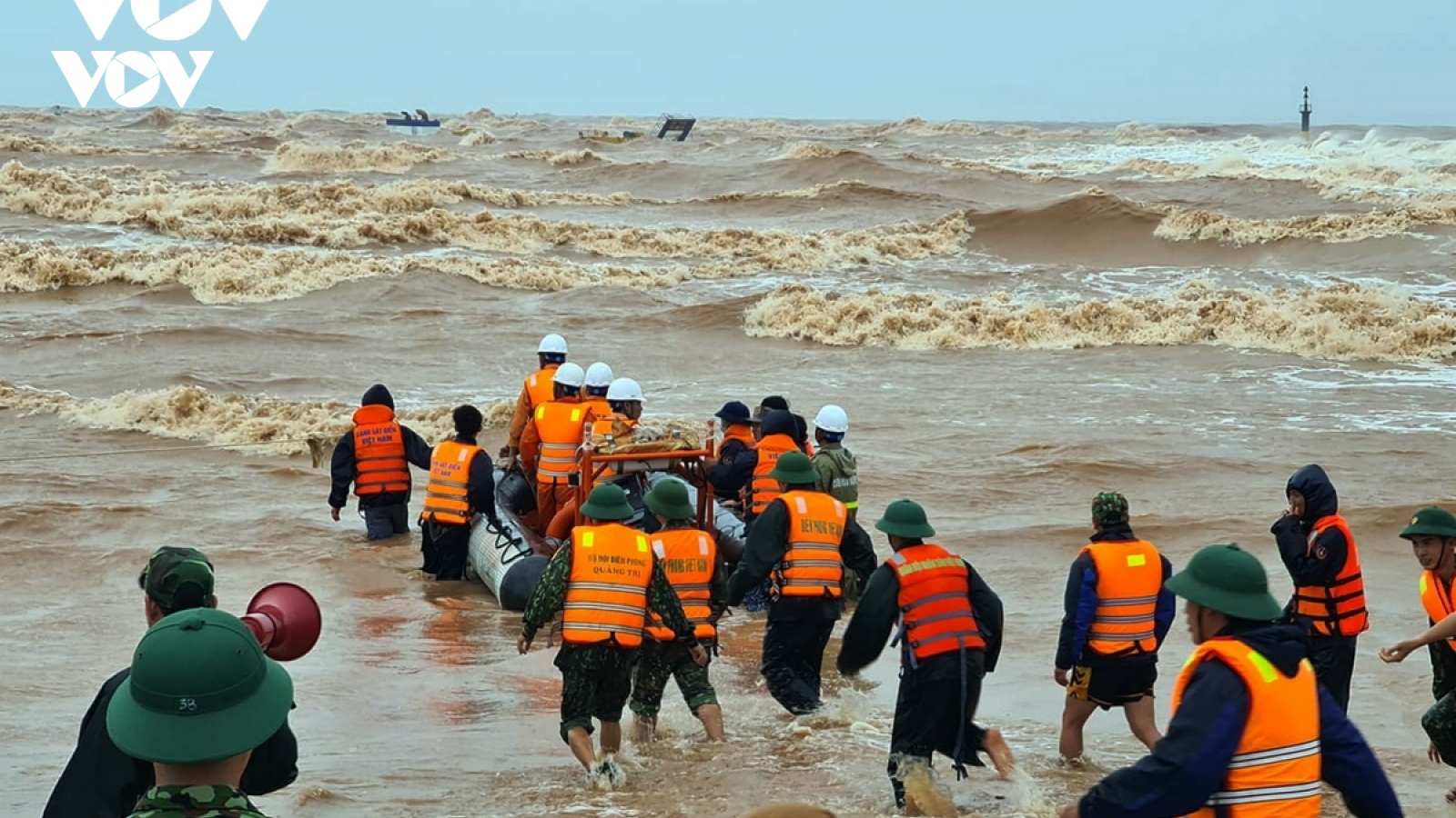 Tuyên dương các tập thể, cá nhân tham gia cứu nạn tàu Vietship 01