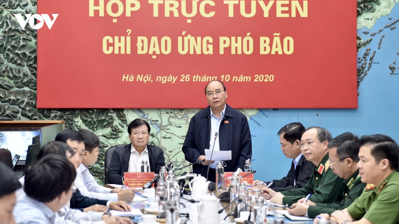 Thủ tướng ra Công điện khẩn yêu cầu tập trung ứng phó với bão số 9