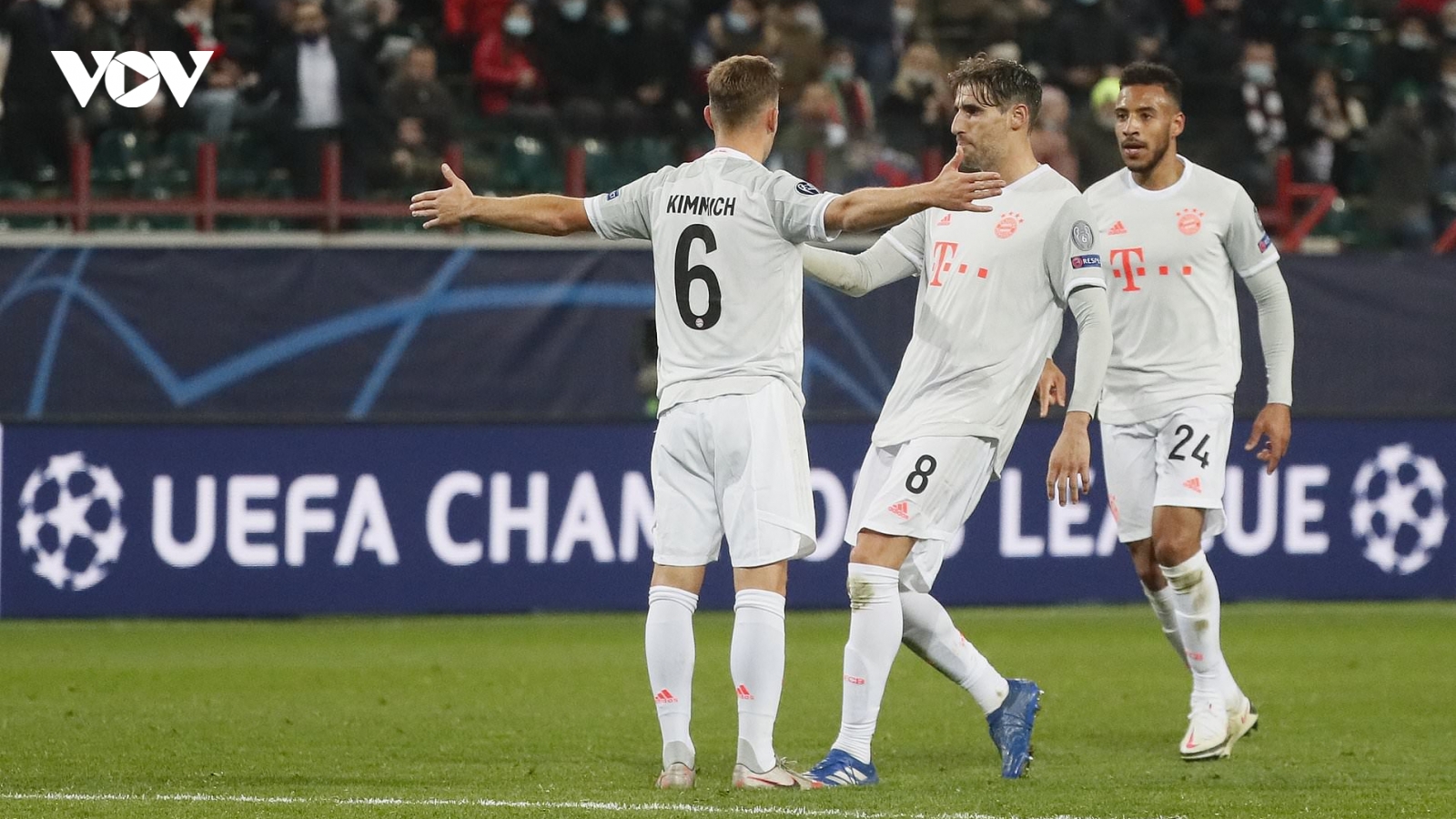 Thắng nhọc Lokomotiv, Bayern vững vàng ở ngôi đầu bảng A Champions League