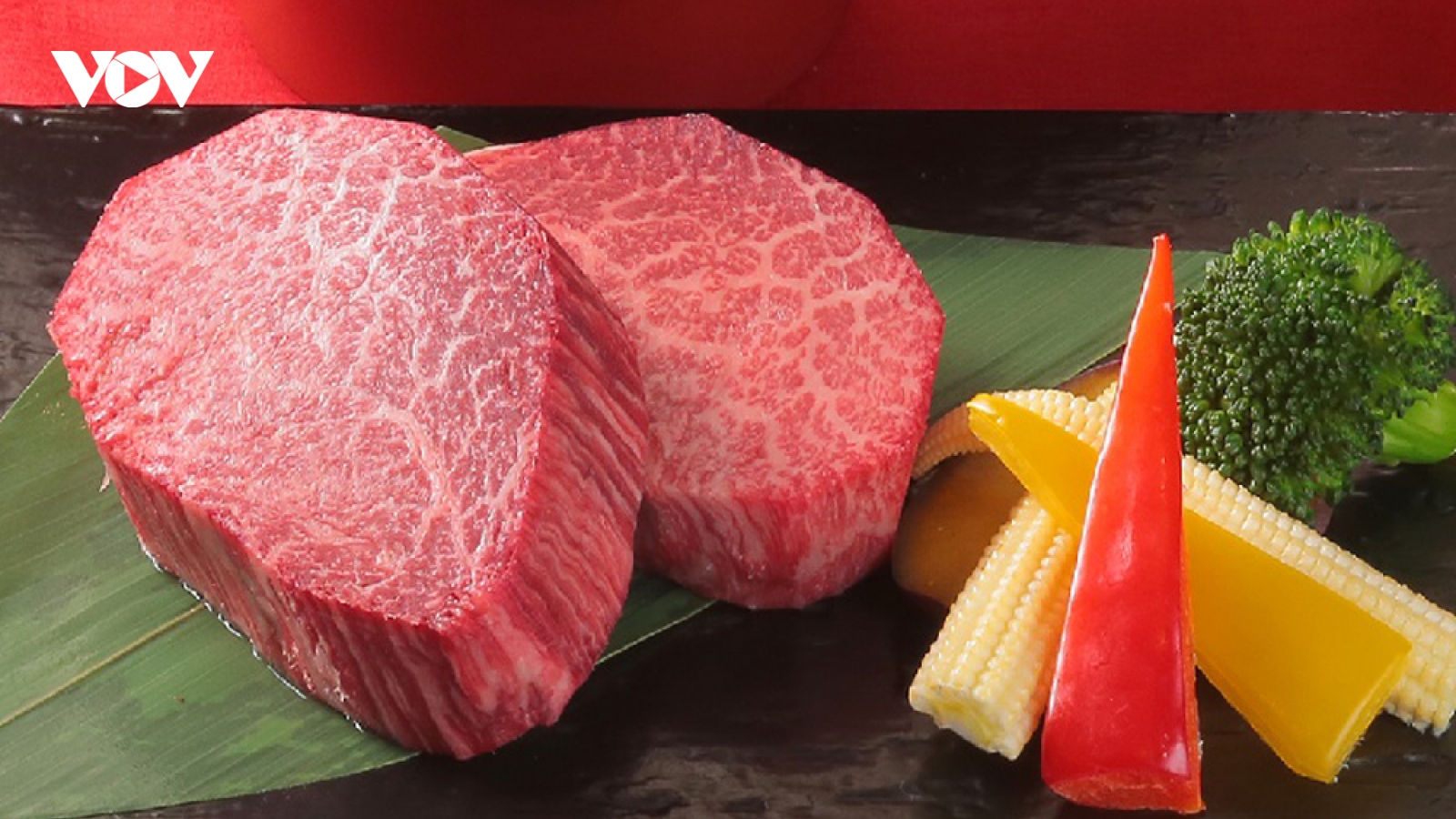 Tiết lộ giá trị trong miếng thịt bò Ozaki thượng hạng có giá đắt đỏ