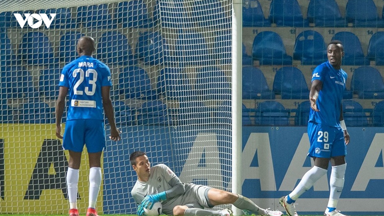 Khởi tranh Europa League: Cơ hội cho thủ môn Việt kiều Filip Nguyễn