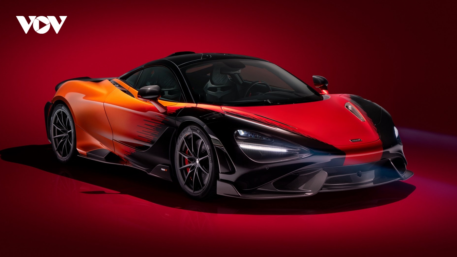 Ngắm McLaren 765LT với phối màu Strata do MSO đảm trách