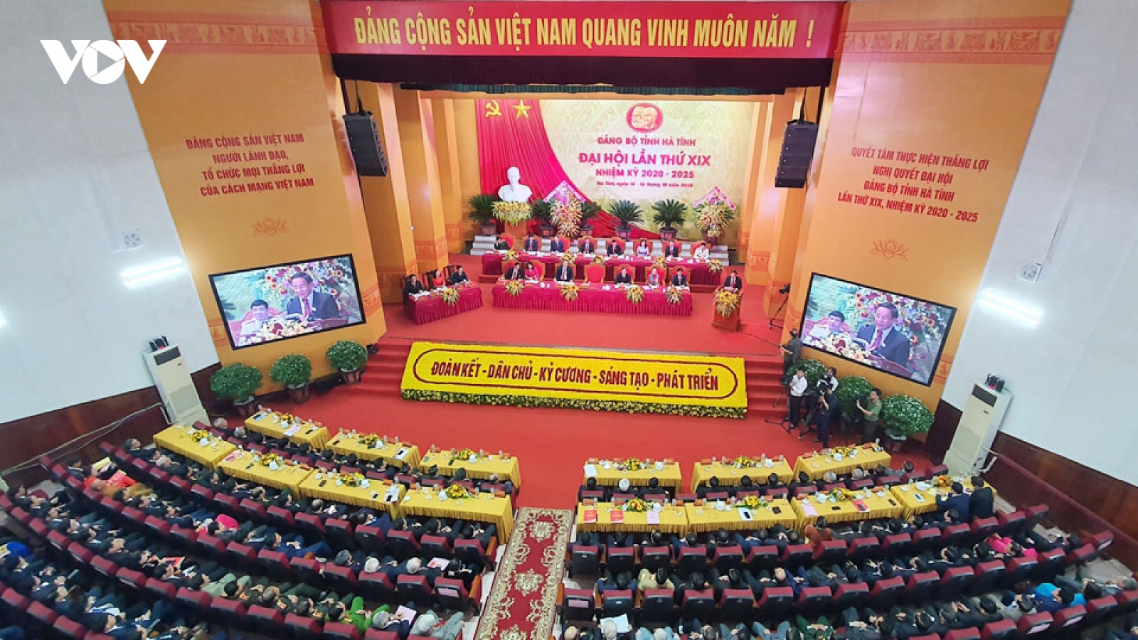 Khai mạc Đại hội Đảng bộ tỉnh Hà Tĩnh lần thứ XIX