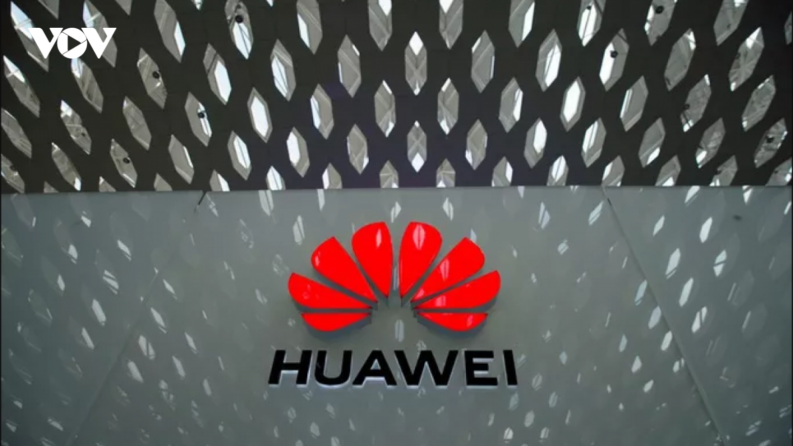 Huawei đối mặt với nguy cơ bị đánh bật khỏi EU