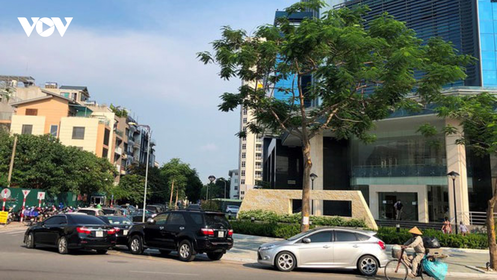 Hà Nội: Tăng cường 2 tuyến xe buýt phục vụ người làm việc tại Khu Liên cơ Võ Chí Công