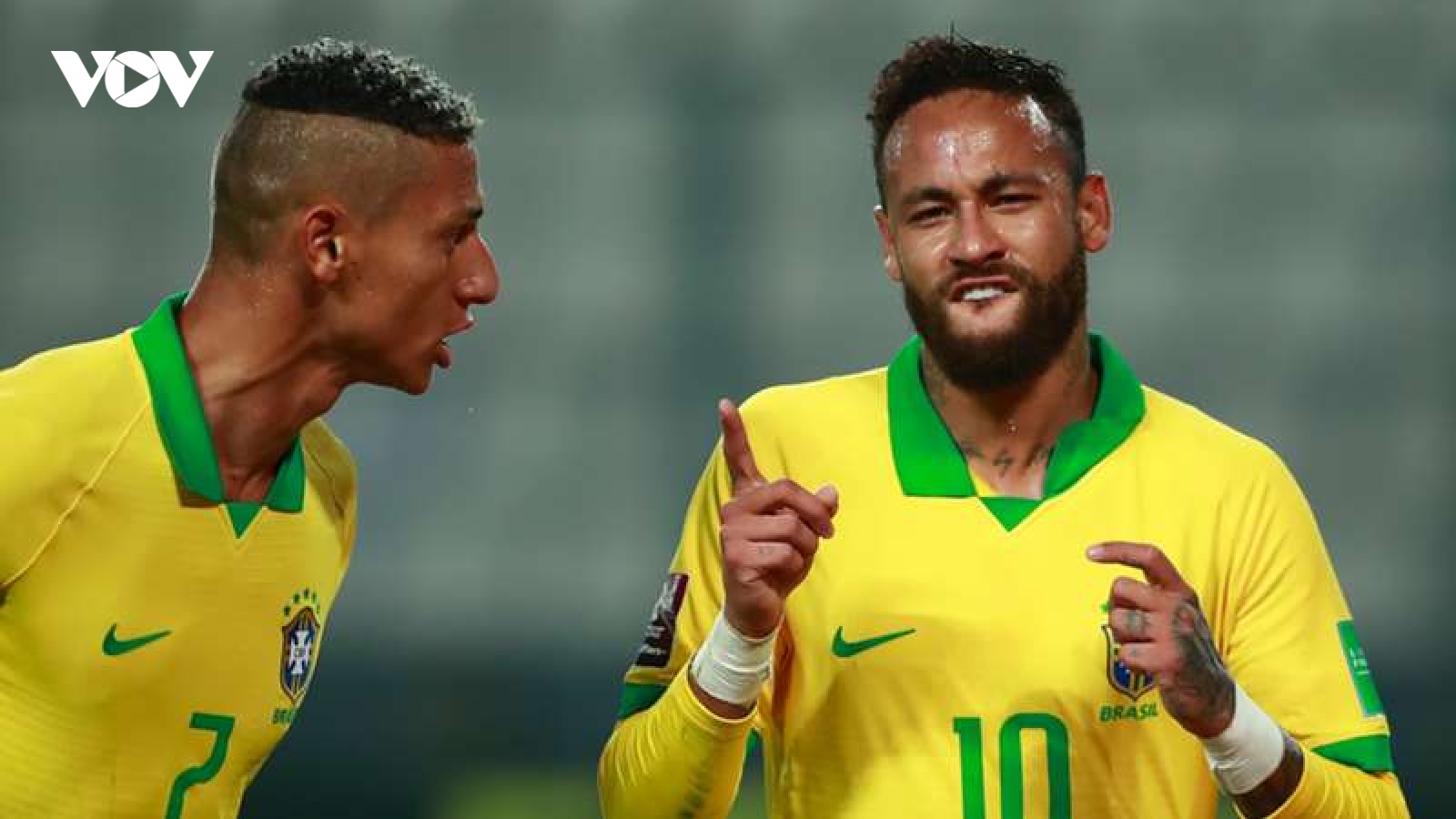 Neymar vượt mặt "Ronaldo béo", sắp tiến tới kỷ lục của Pele