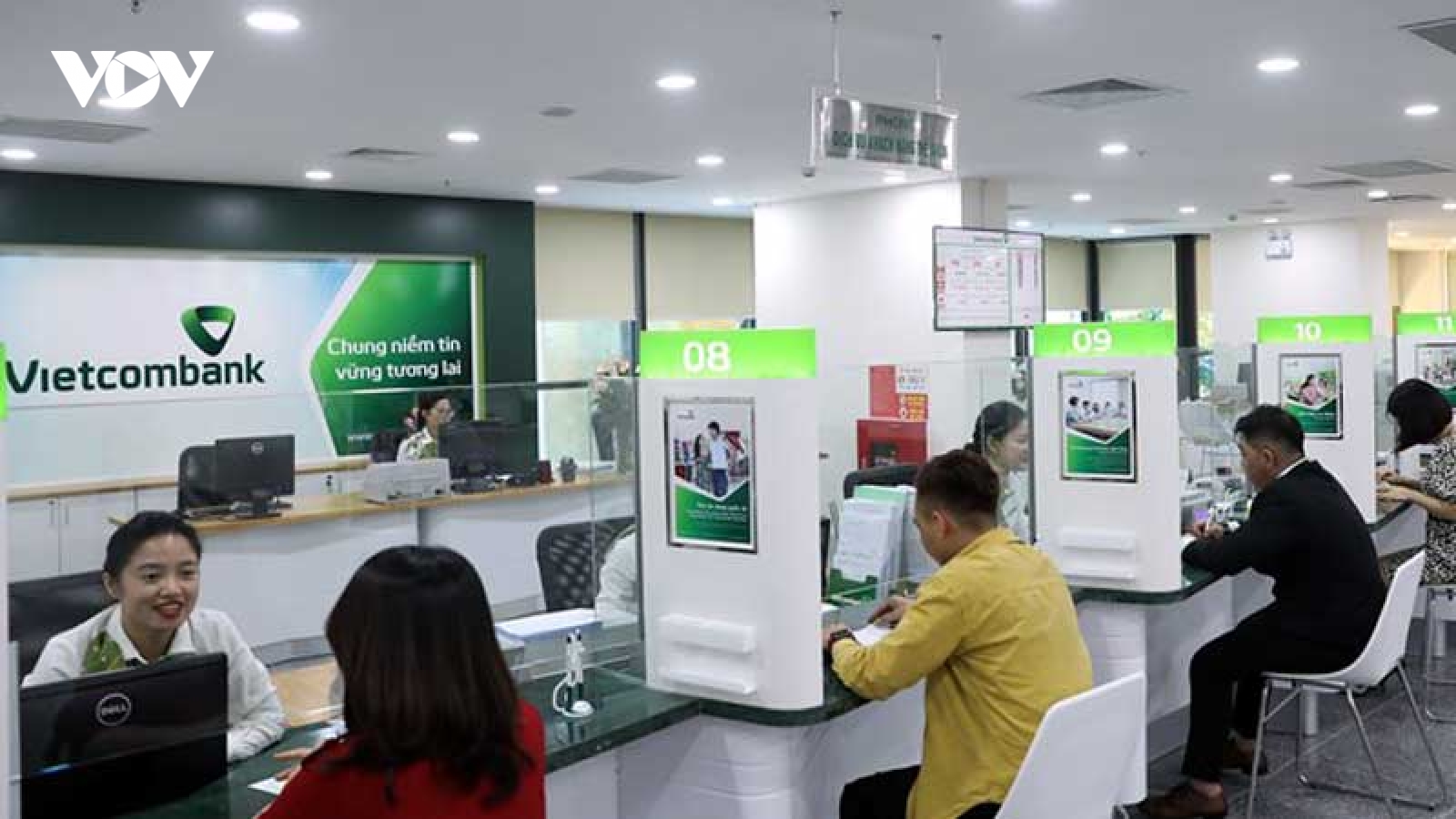 Báo cáo tài chính quý III: 14/16 ngân hàng có nợ xấu gia tăng