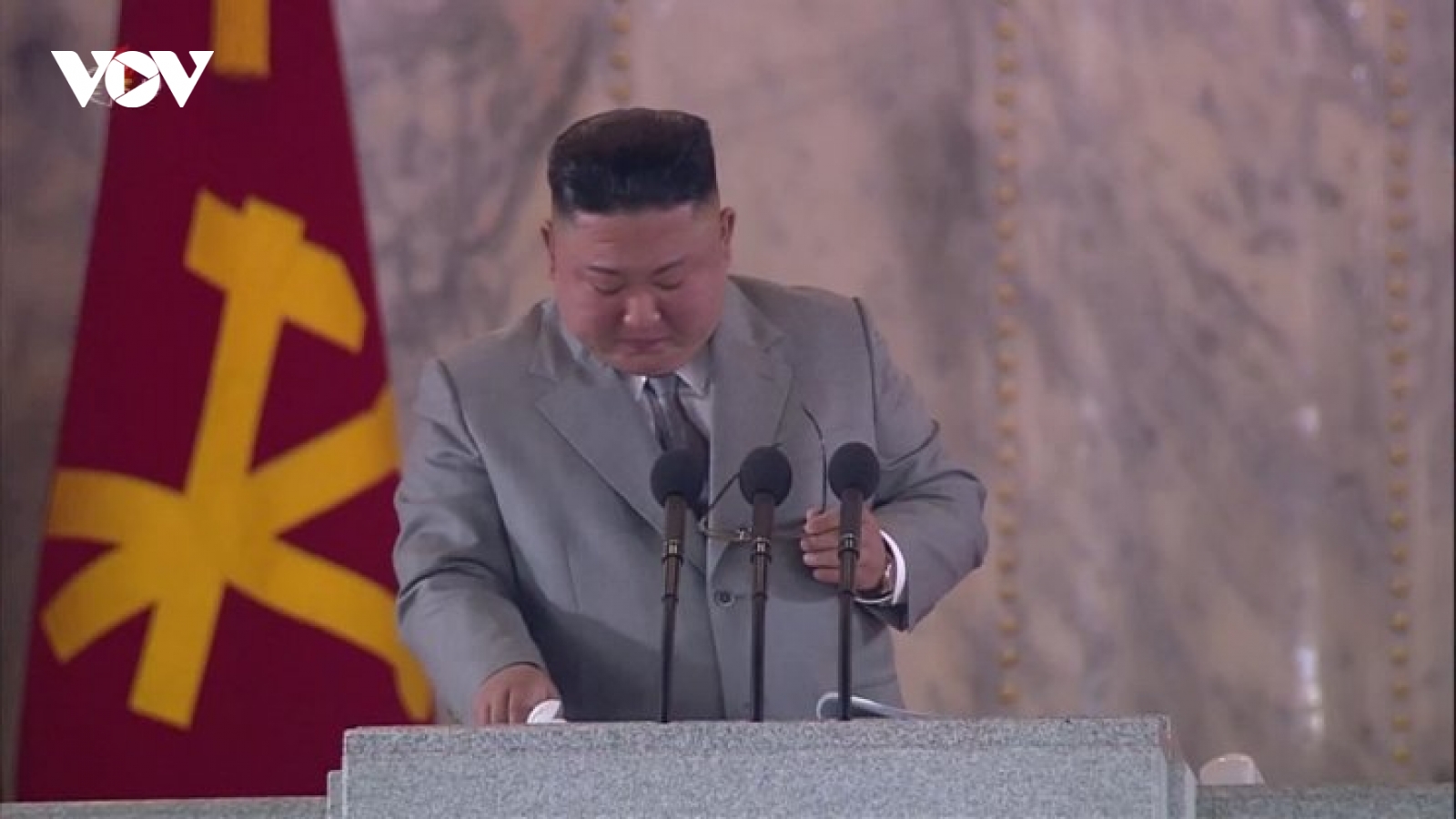 Ông Kim Jong Un bật khóc khi đọc diễn văn kỷ niệm thành lập Đảng Lao động Triều Tiên