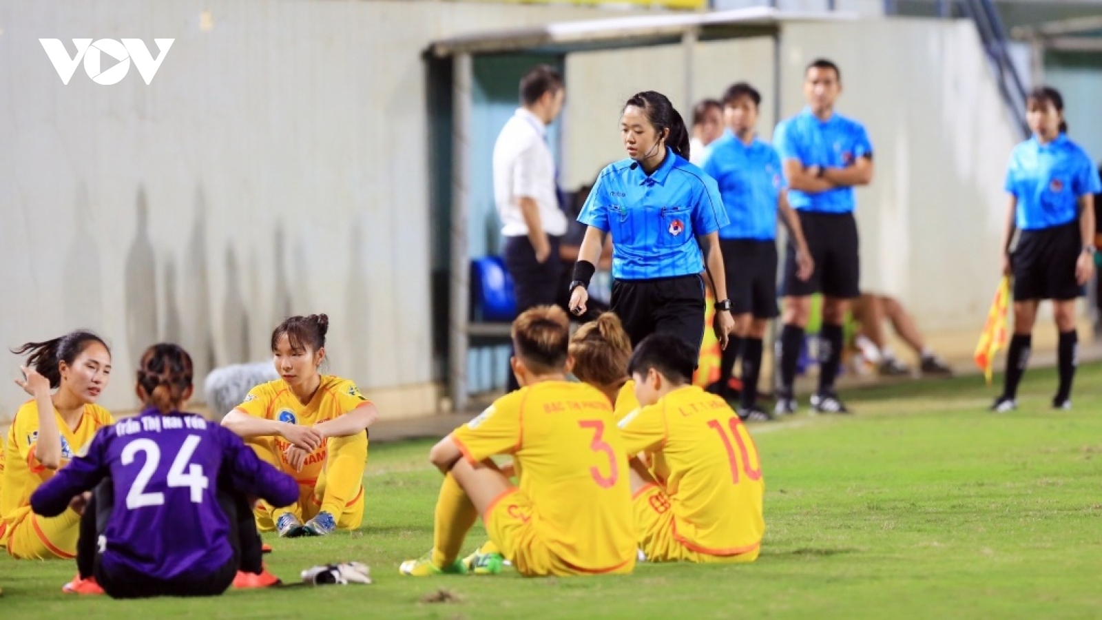 HLV Mai Đức Chung nói lời gan ruột với các cầu thủ Phong Phú Hà Nam
