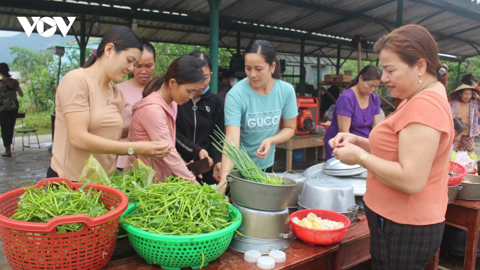 Những phụ nữ tỏa sáng giữa đời thường