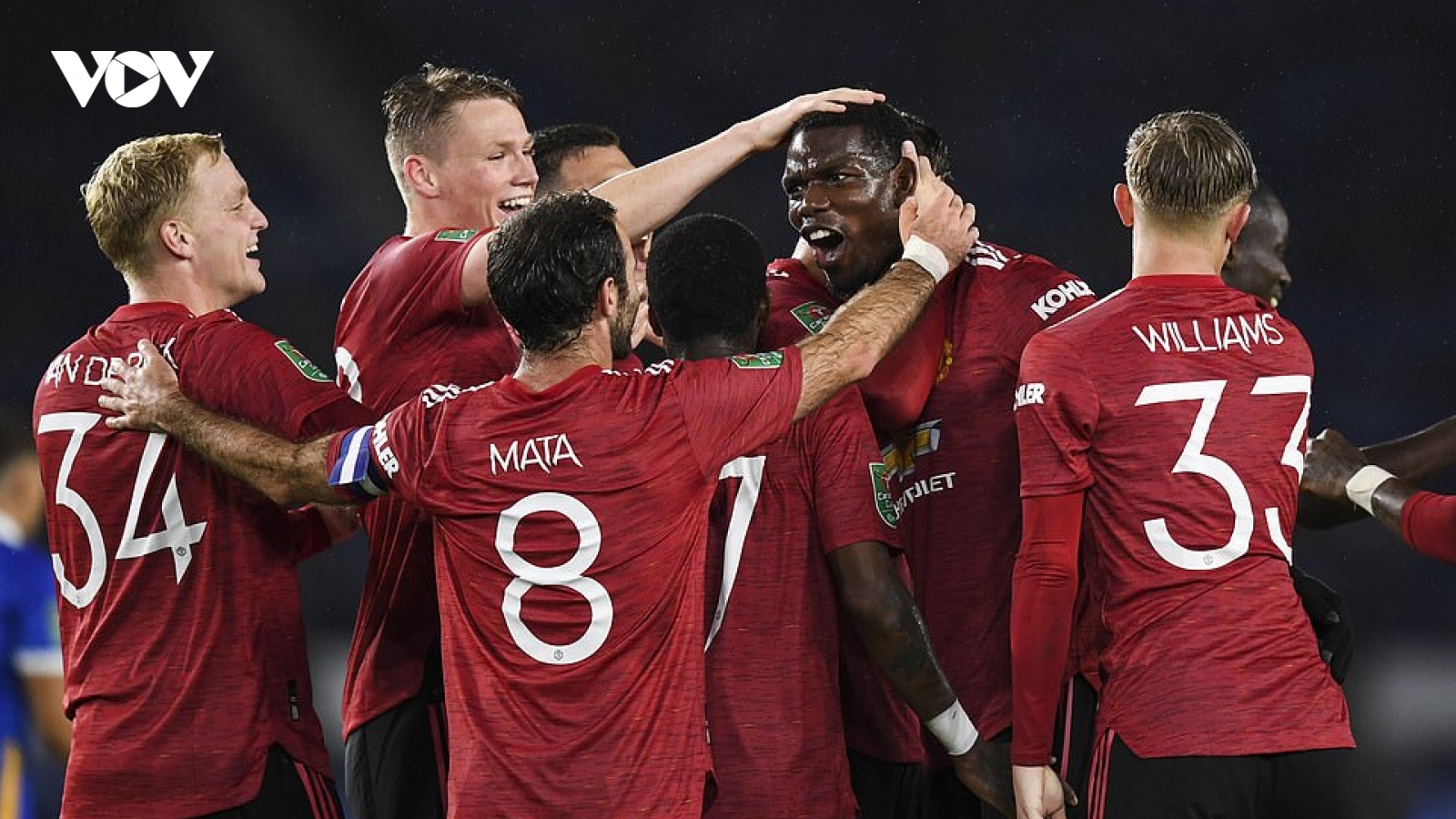 Pogba ghi bàn sau 82 ngày, MU đoạt vé vào tứ kết Cúp Liên Đoàn Anh